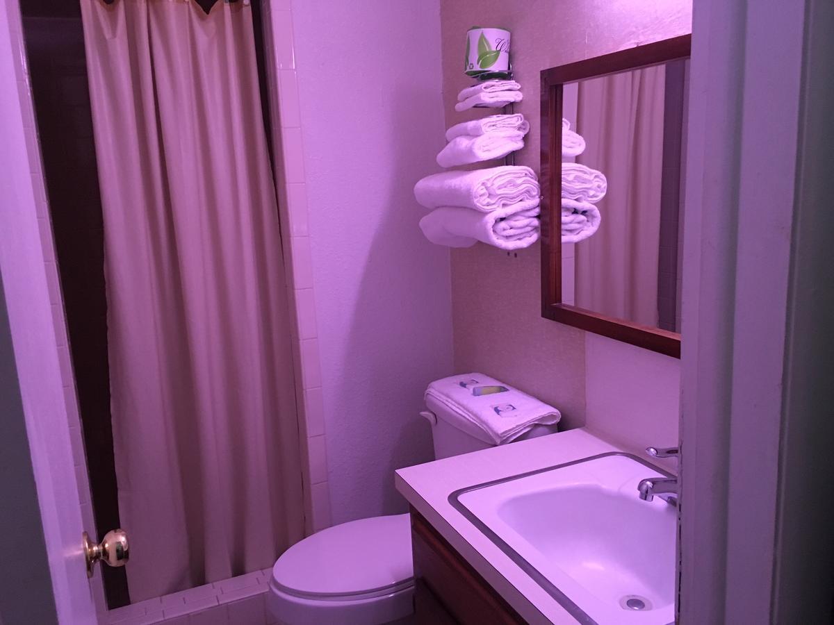 Skyliner Motel Stroud Zewnętrze zdjęcie