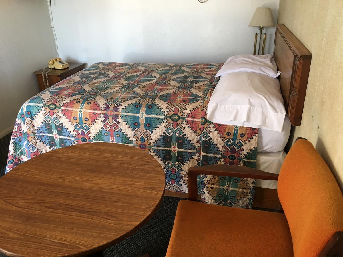 Skyliner Motel Stroud Zewnętrze zdjęcie