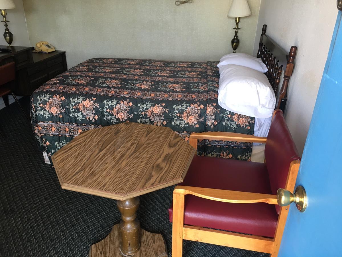 Skyliner Motel Stroud Zewnętrze zdjęcie