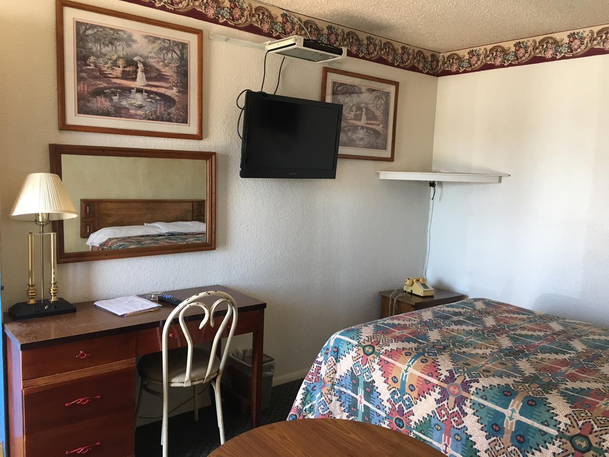 Skyliner Motel Stroud Zewnętrze zdjęcie