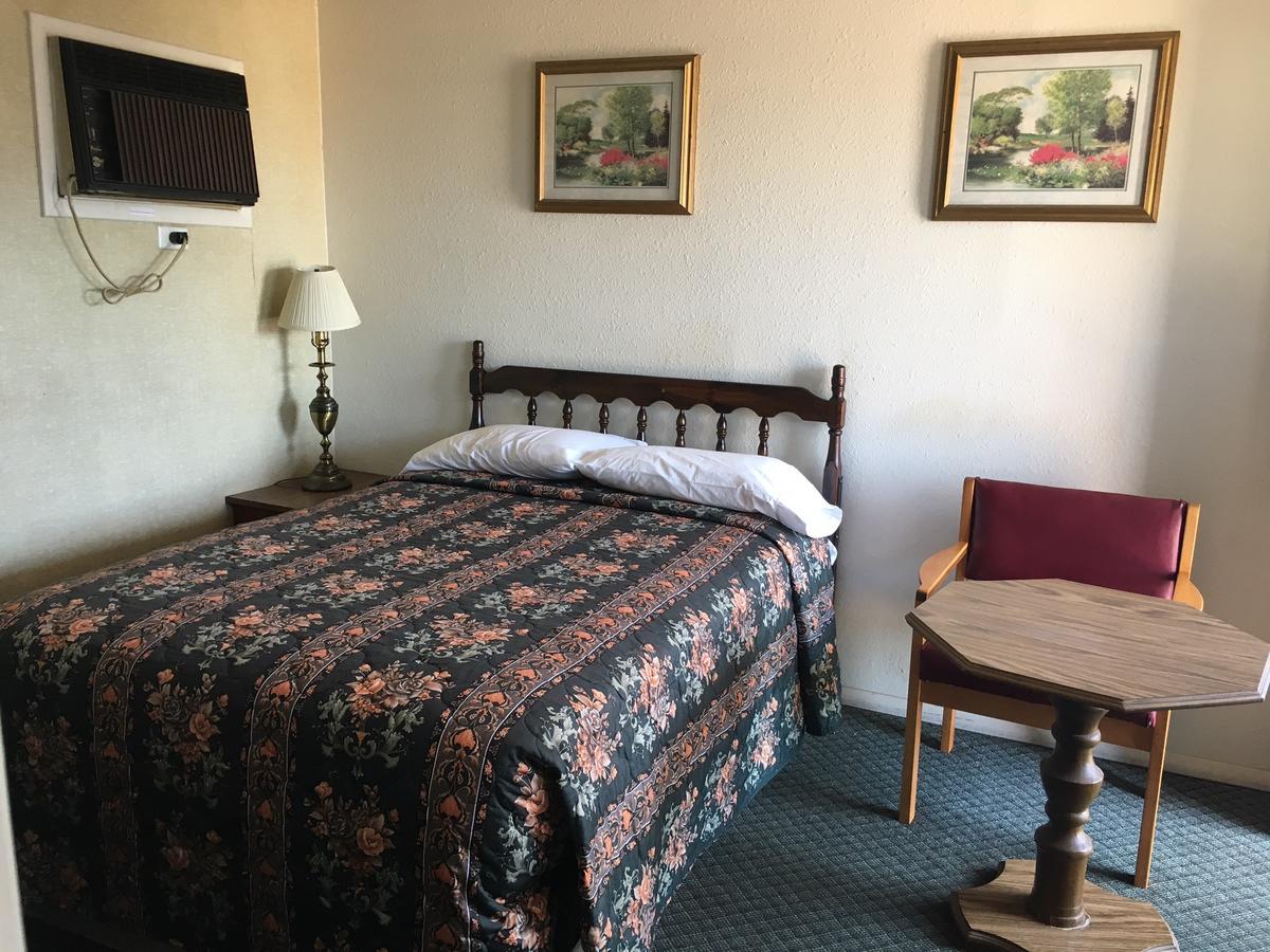 Skyliner Motel Stroud Zewnętrze zdjęcie