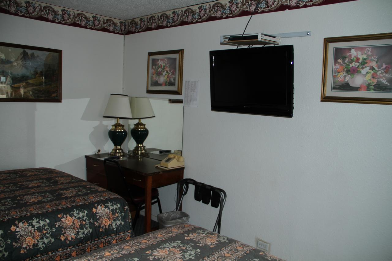 Skyliner Motel Stroud Zewnętrze zdjęcie