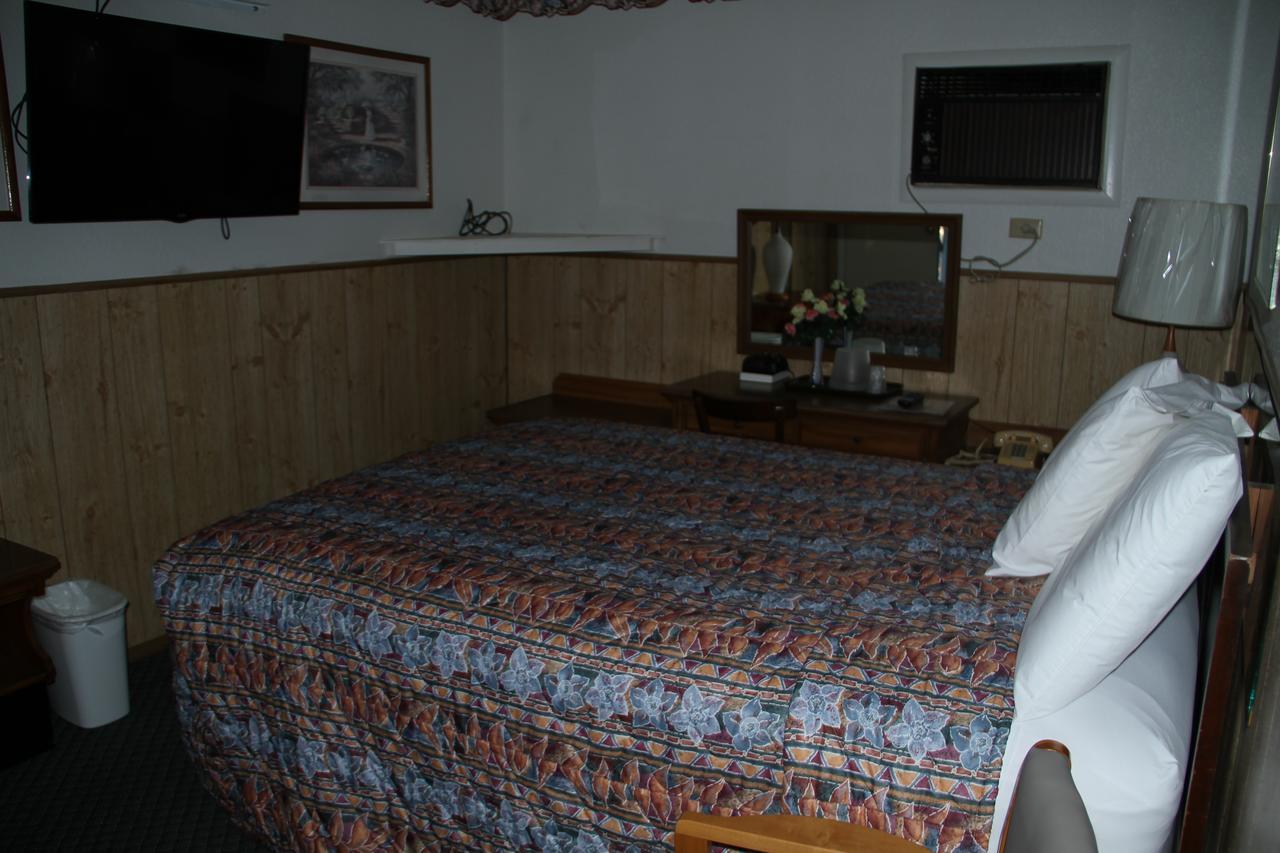 Skyliner Motel Stroud Zewnętrze zdjęcie