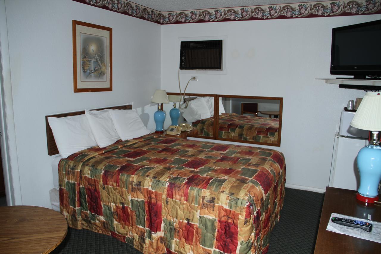 Skyliner Motel Stroud Zewnętrze zdjęcie