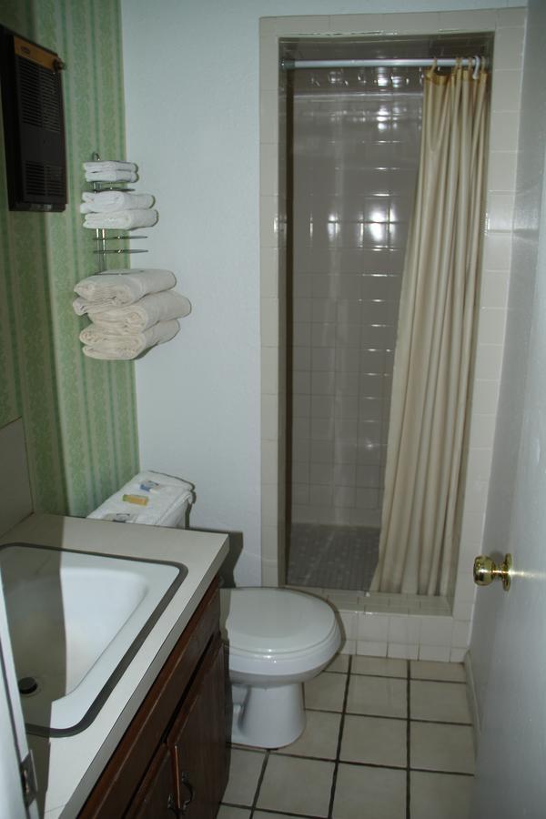 Skyliner Motel Stroud Zewnętrze zdjęcie