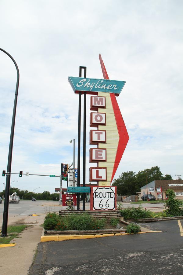 Skyliner Motel Stroud Zewnętrze zdjęcie